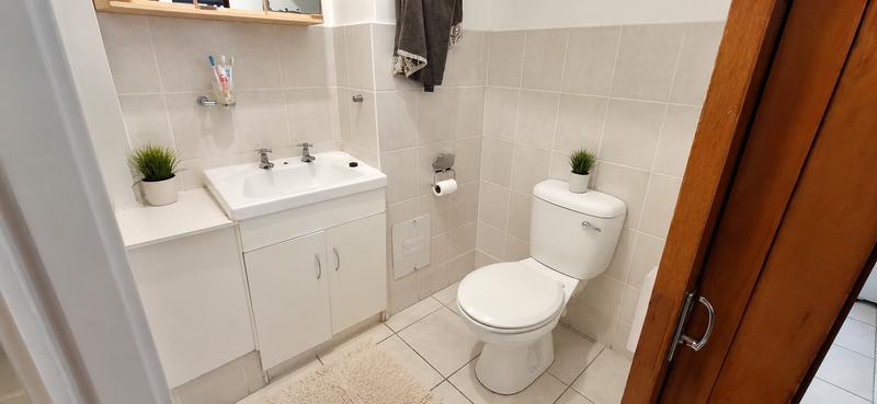 To Let 1 Bedroom Property for Rent in Van Ryneveld Western Cape